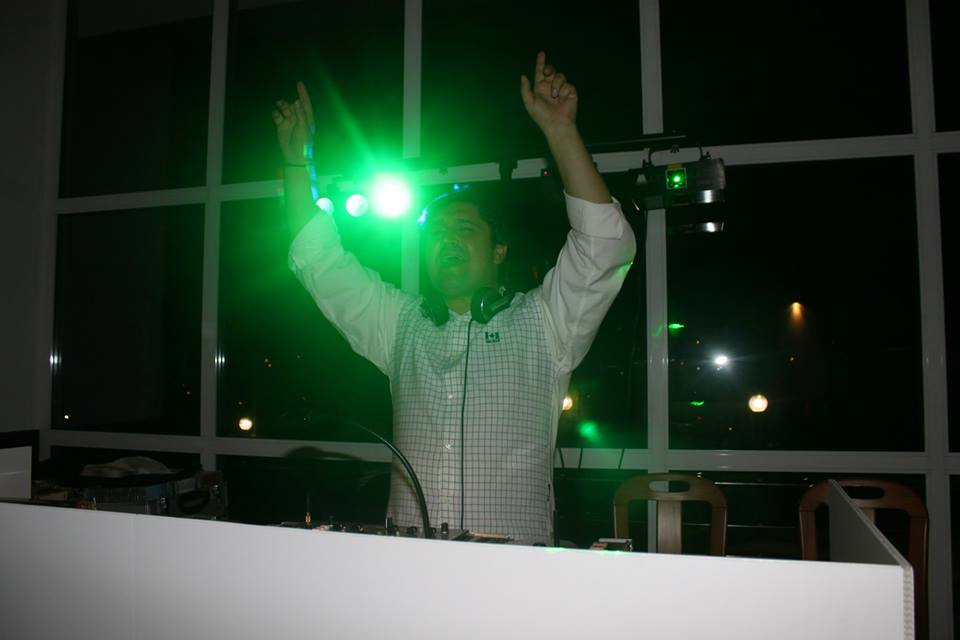 1151005_594900060532859_1773730695_n