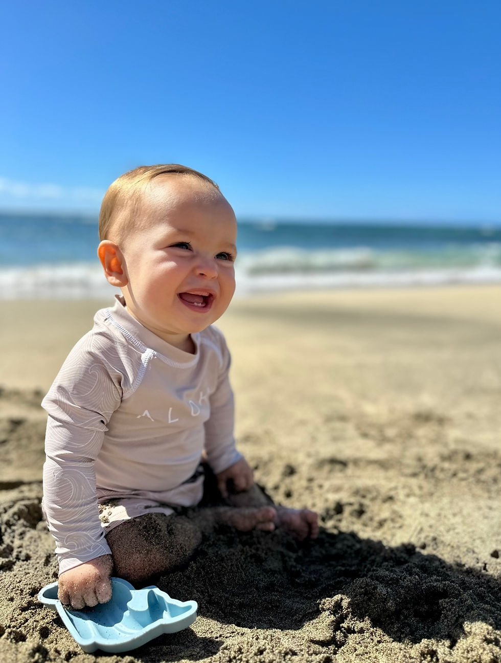 Thumbnail: ALOHA Waves Long Sleeve Rashie In Sand (UPF 50+)