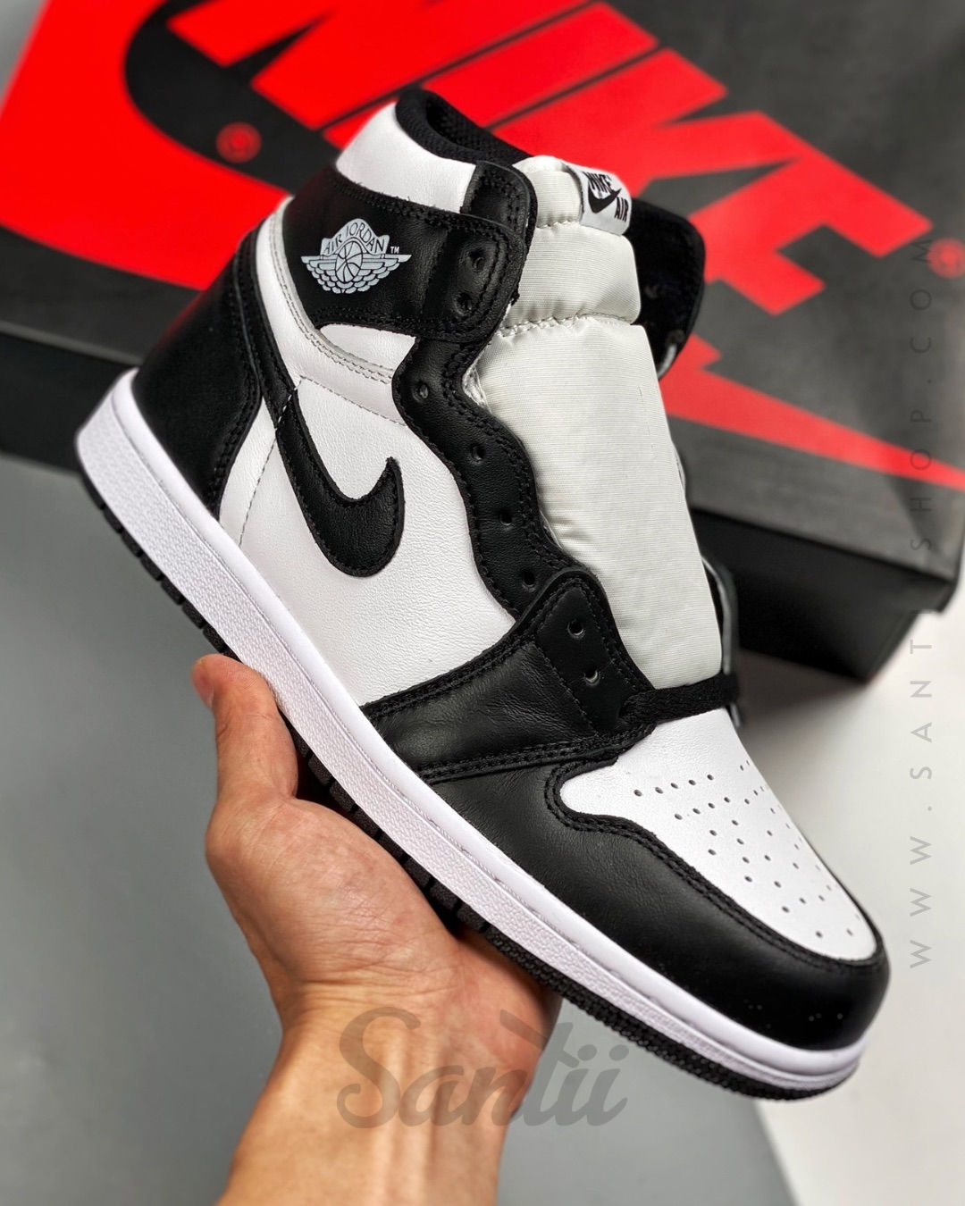 Air Jordan 1 High "Panda"