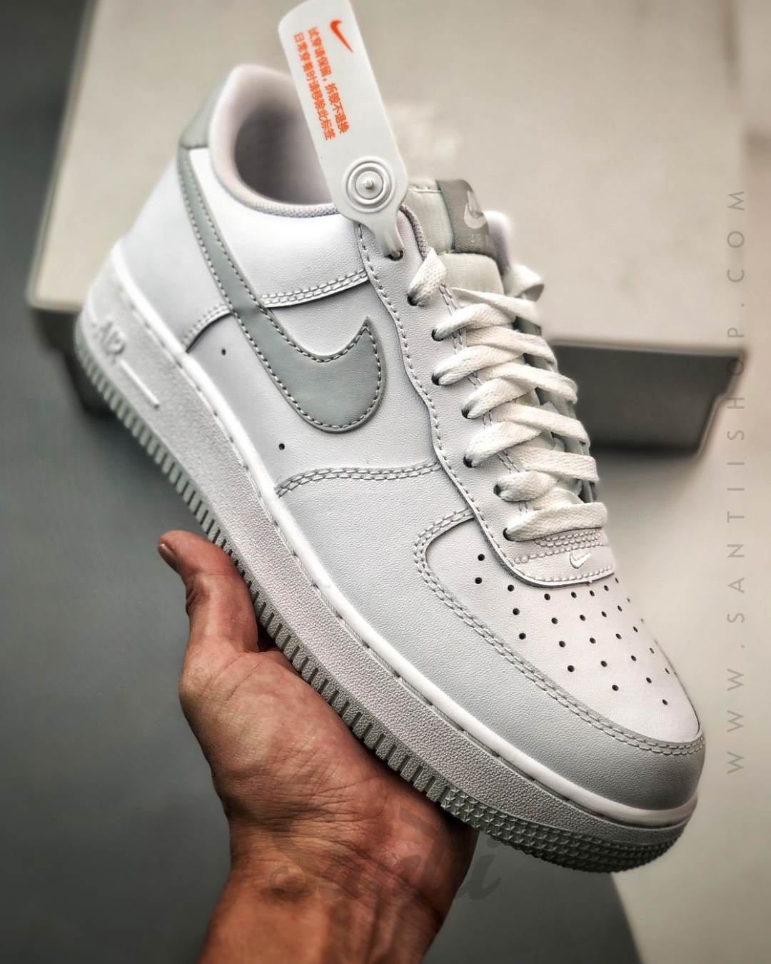 Air Force 1 "Pure Platinum"