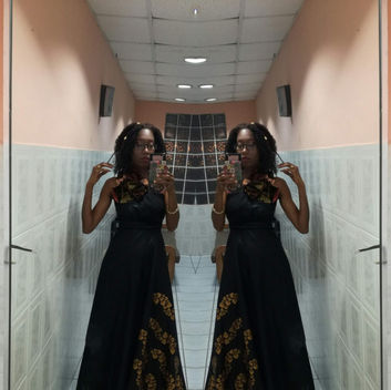 photostudio_1556197882022.jpg