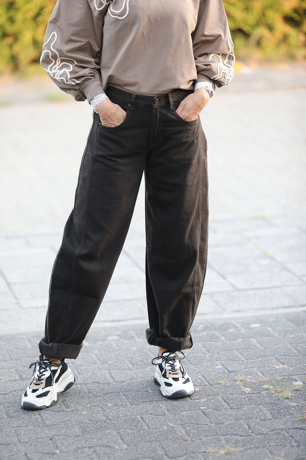 Thumbnail: Barrel jeans donkerbruin 