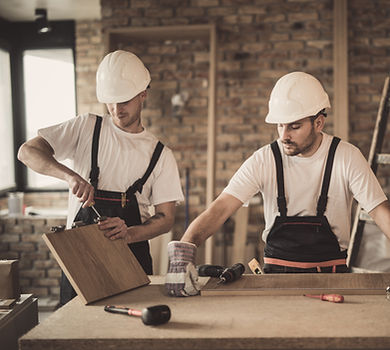Marceneiros especializados na Agata Empreendimentos
