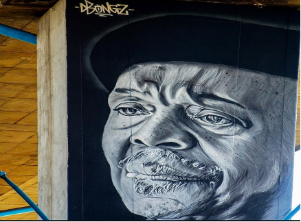 Die werk van die kunstenaar Dbongz Mahlathi in Newtown. Foto deur: Gabby Rademeyer.