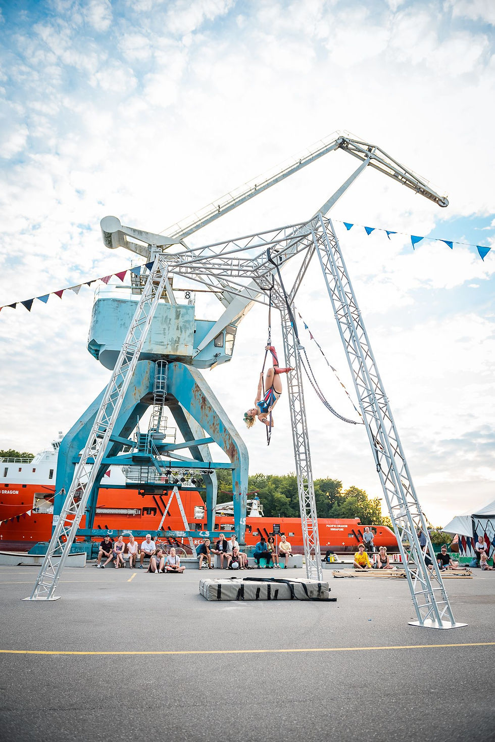 Thumbnail: Spaces of Circus