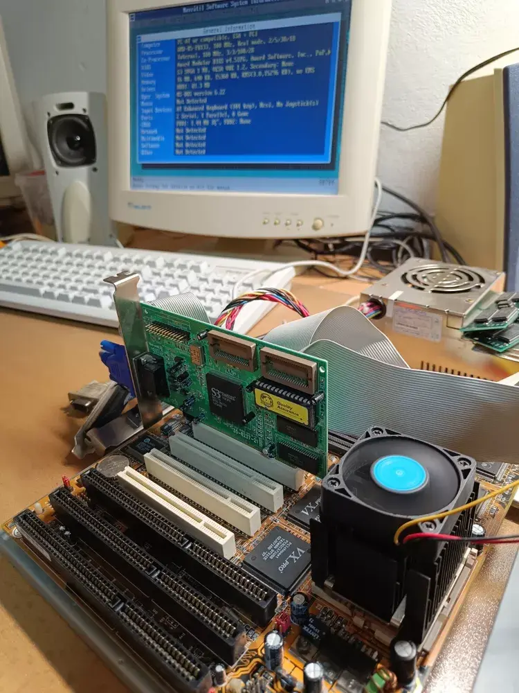 Thumbnail: Socket 7 Hsing Tech M537DMA33 VIA Apollo VPX chipset Motherboard with cables