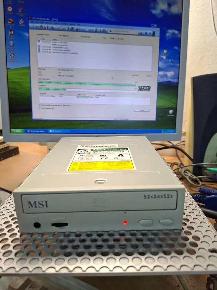 Thumbnail: ATA/IDE MSI CR52-A2 Internal CD-R/RW Drive 52x24x52x BEIGE