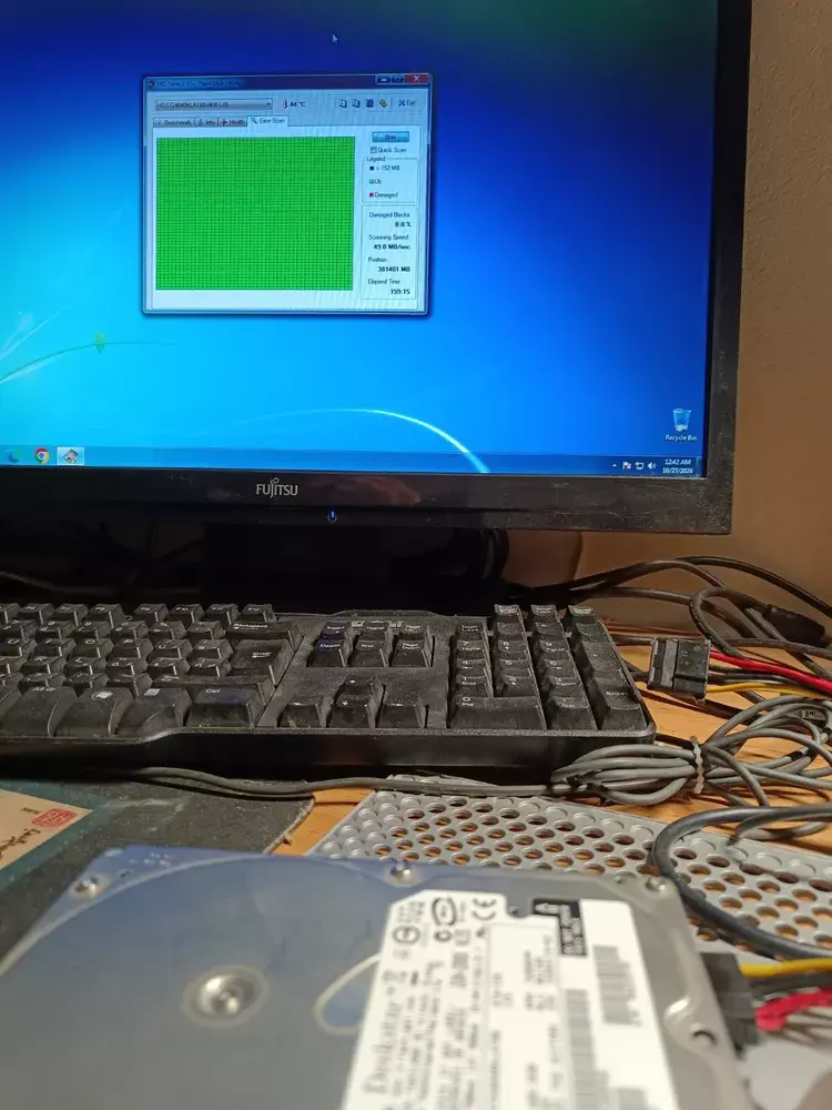 Thumbnail: ATA/IDE 400GB Hitachi Deskstar HDS724040KLAT80 3.5" 7200rpm Hard Disk Drive