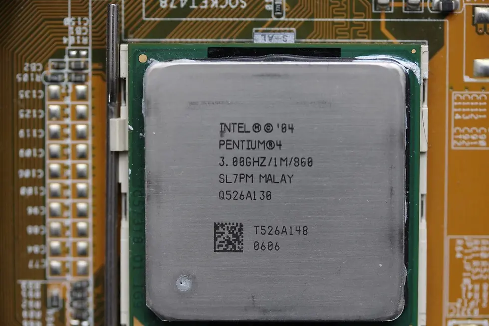 Thumbnail: PGA478 ASUS P4S800D-X SiS 655FX chipset MoBo with CPU P4 3.0 GHz & I/O shield