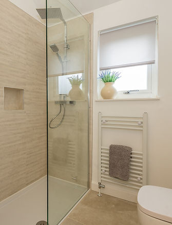 topiary bathroom 2.jpg