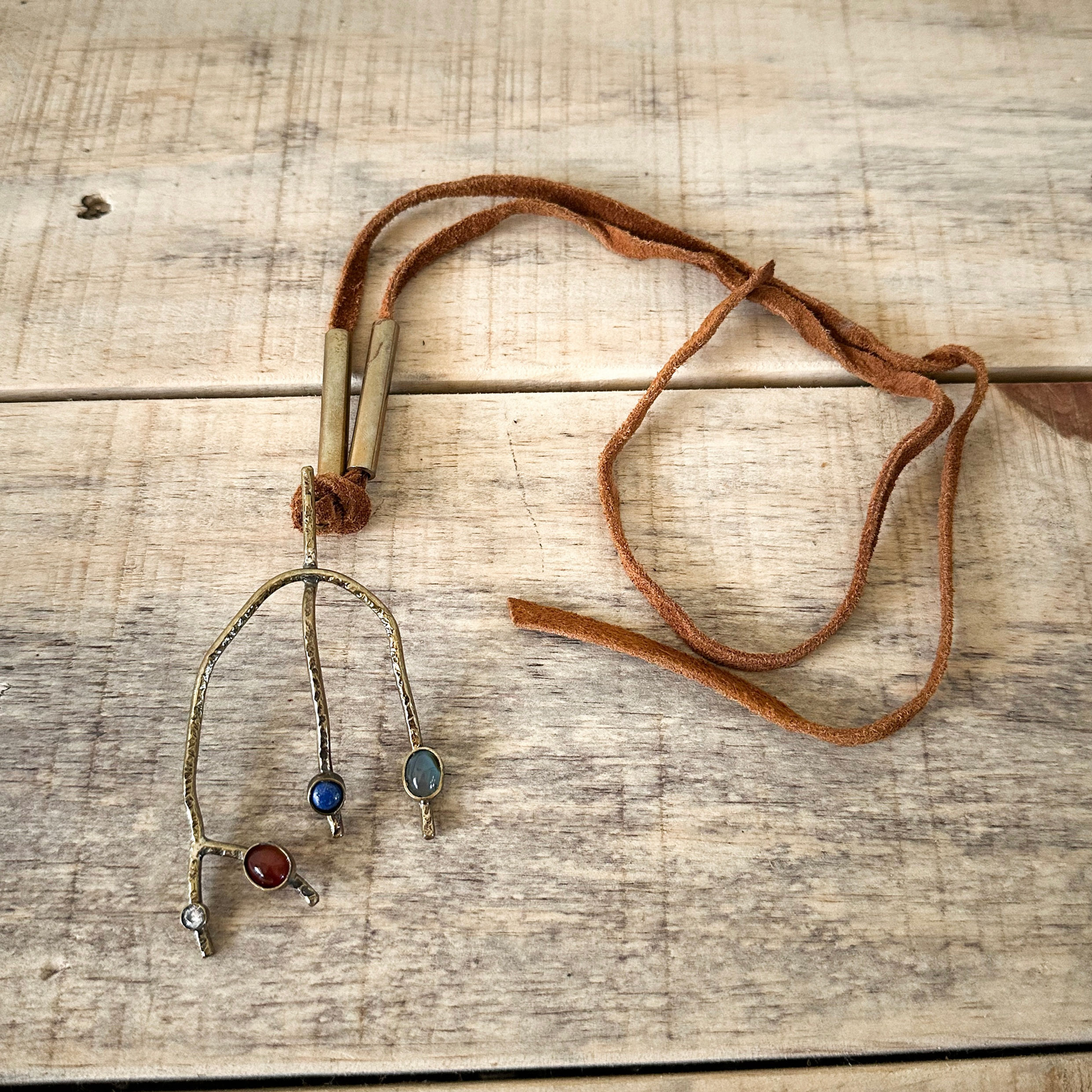 Collar cuero