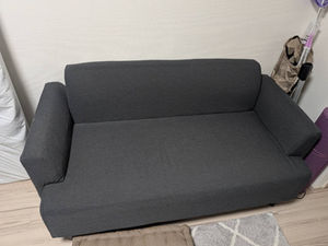 【大型家具 無料回収事例】ノーブランドのソファも処分費用ゼロ!お部屋からの搬出まで完全無料でスッキリ引き取りいたしました!