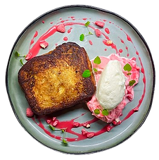 Brioche perdue, coulis et crème à la praline rose, glace au lait