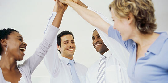 Att leda en skola är en komplex uppgift som kräver både strategiskt tänkande och operativ förmåga. Men vad gör de mest framgångsrika skolledarna annorlunda? I denna artikel går vi igenom fem nyckelfaktorer som hjälper rektorer att hantera stress, effektivisera sitt arbete och skapa en positiv skolmiljö. Genom att ta del av deras strategier kan du lyfta ditt eget ledarskap till nästa nivå.