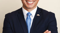 De Californische minister van Justitie Rob Bonta, die het akkoord met twaalf staten leidde.