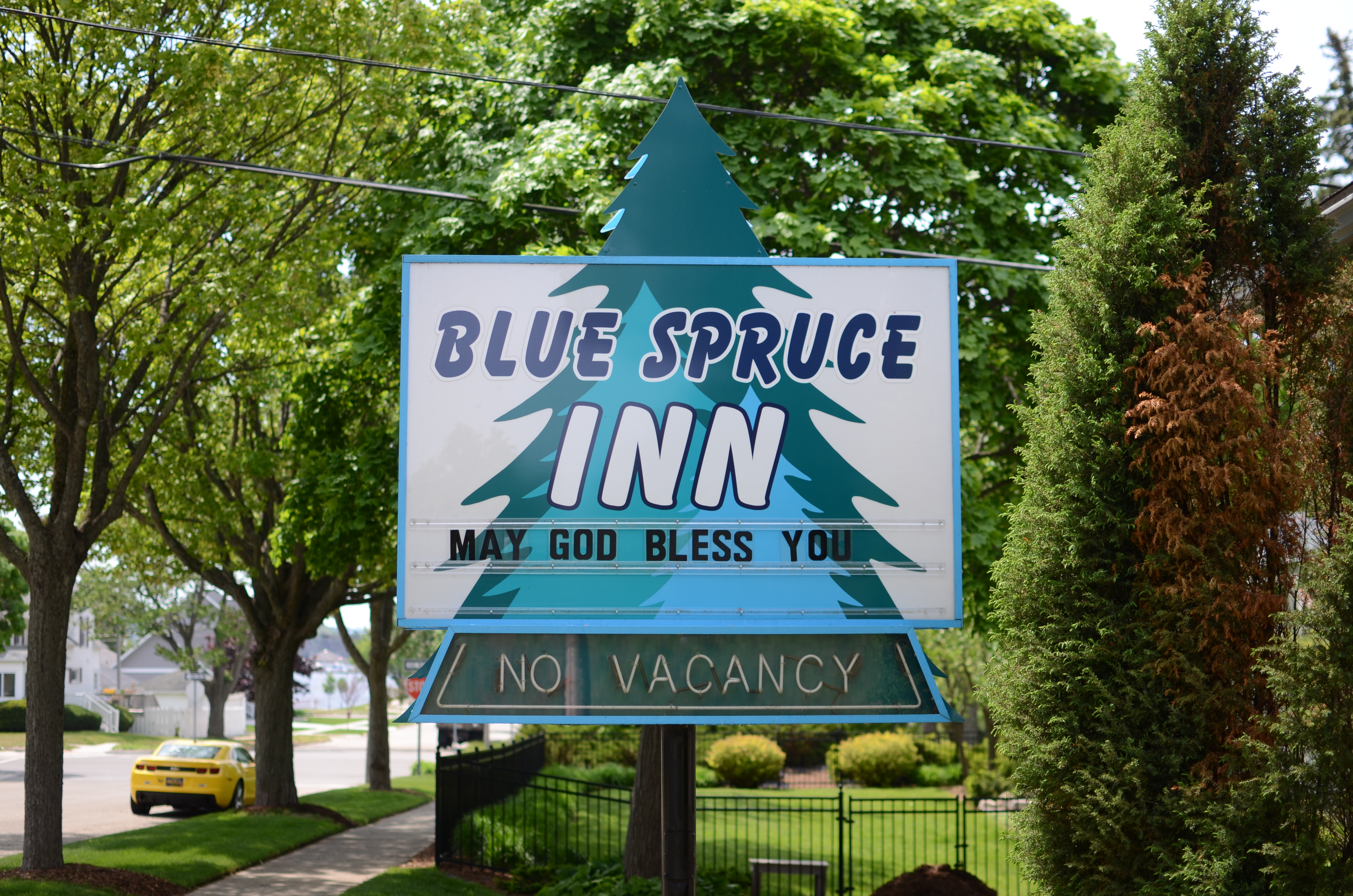 Ludington Blue Spruce Inn