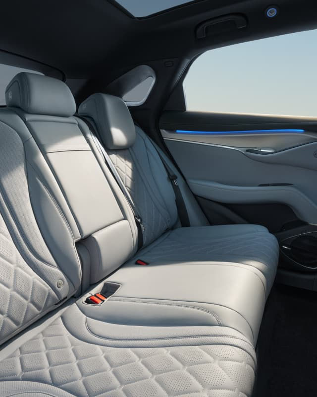 Miniatură: BYD SEALION 7