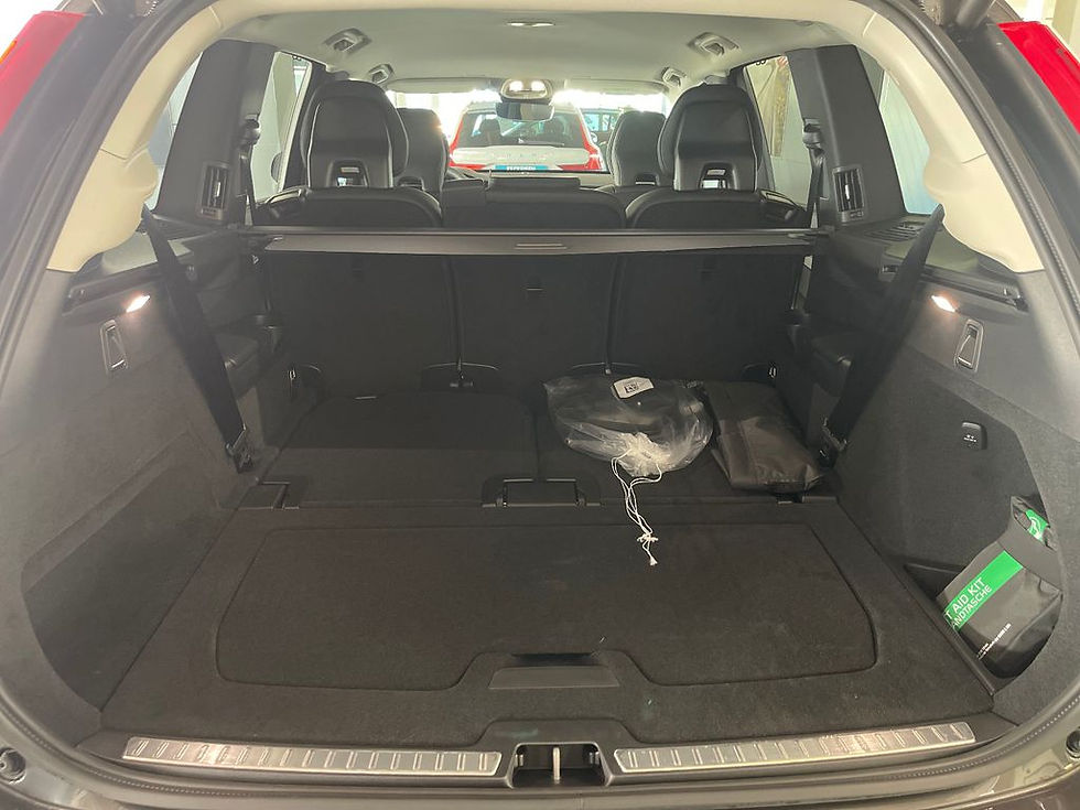 Miniatură: Volvo XC90 T8 PlusDark