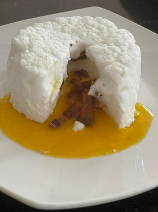 One egg soufflé with sautéed pig cheeks