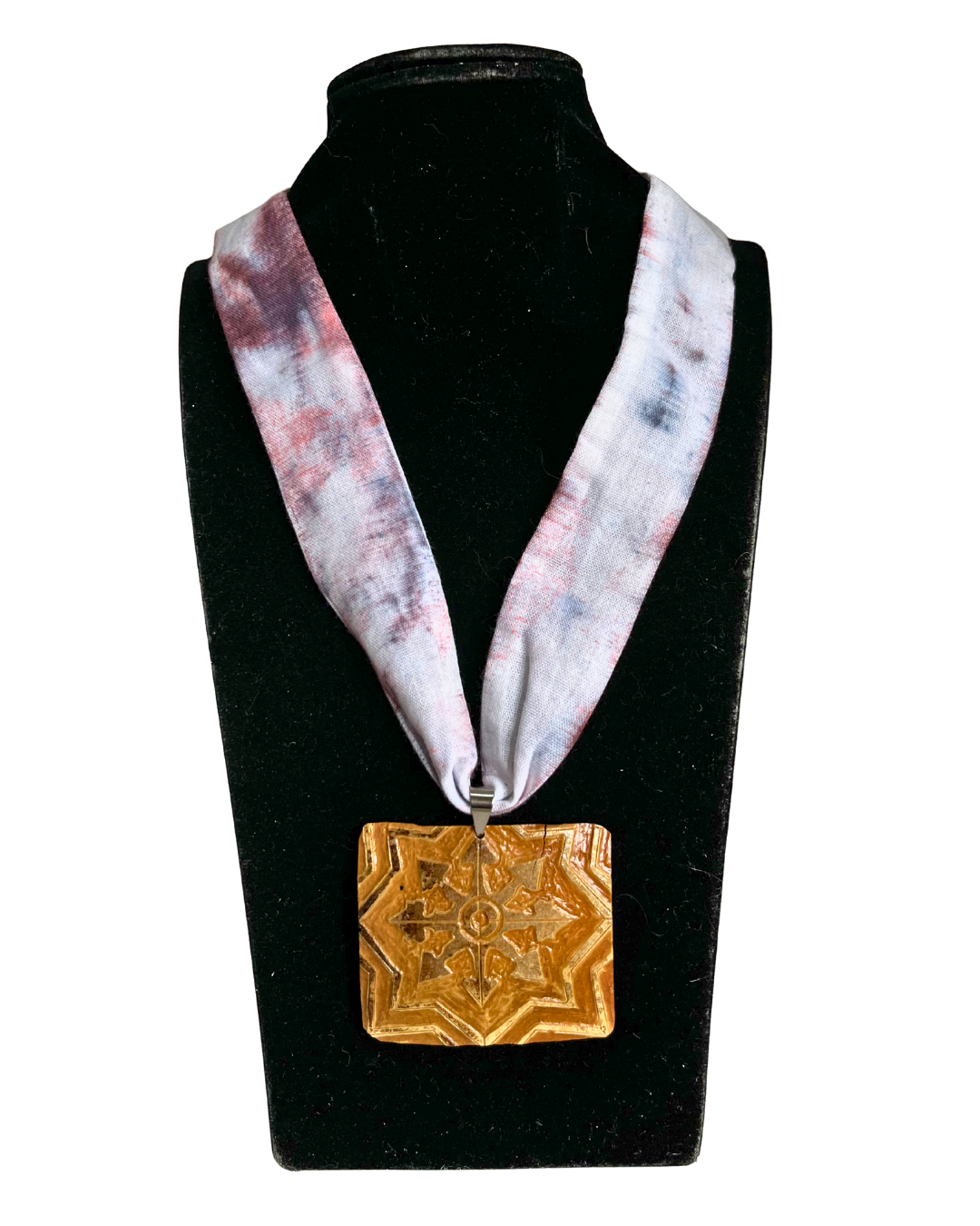 Collar de mosaico de la Iglesia la Dolorosa