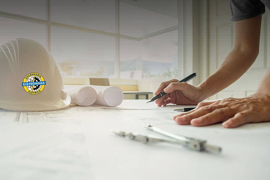 hands-of-engineer-working-on-blueprint-construction-concept-engineering-tools-vintage-tone