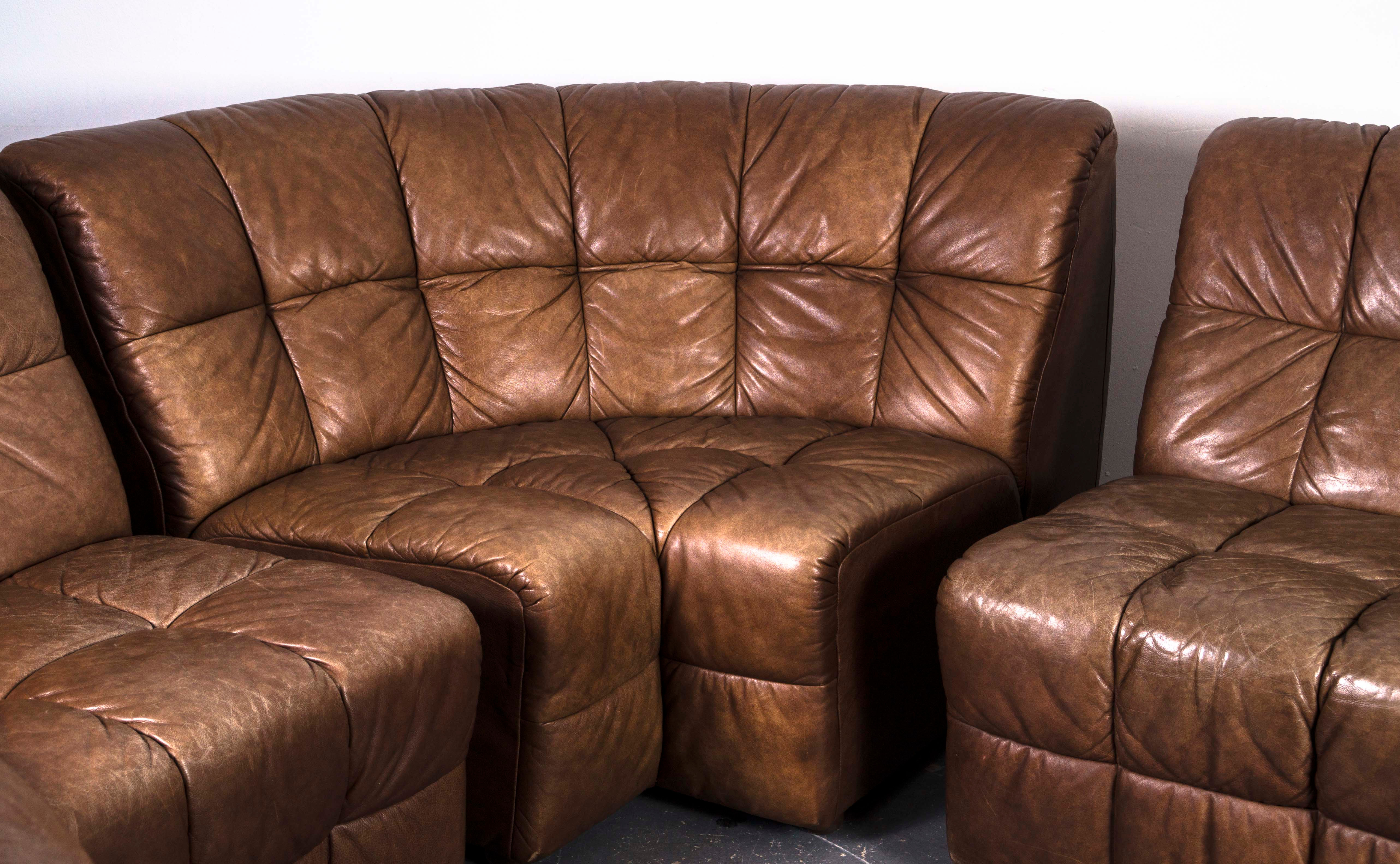 LEATHER COUCH