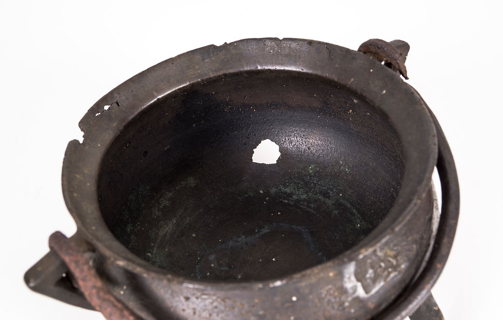 Thumbnail: ANTIQUE CAULDRON IN BRONZE
