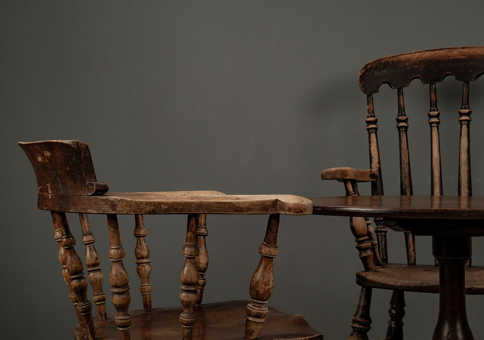 Thumbnail: VICTORIAN TABLE WITH 4 CAPITAN ARMCHAIRS FROM HIGH WYCOMBE, BUCKINGHAMSHIRE 1860