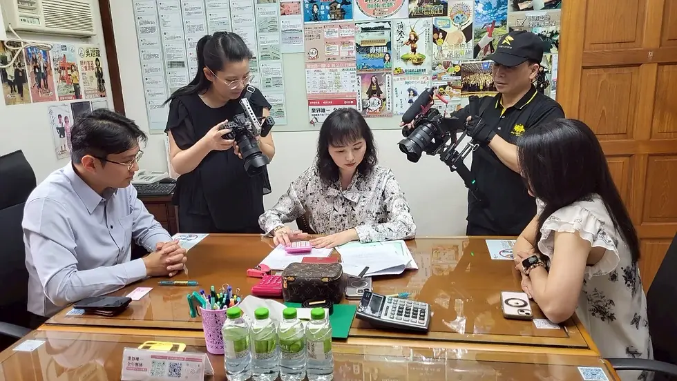 從預立遺囑到繼承節稅,從房屋買賣到建設登記,事務所累積豐富實務經驗與實績,始終秉持誠信透明的態度,協助客戶釐清權責,掌握最佳方案,避免法律風險與遺產爭議,深受客戶信賴與好評。