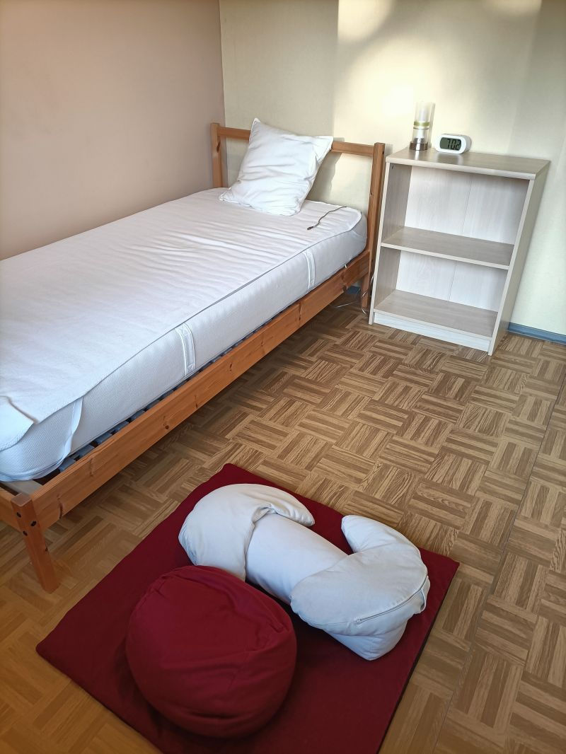 Inside a 10-Day Vipassana Meditation Retreat: My Decade-Long Journey Toward Stillness and Self-Compassion