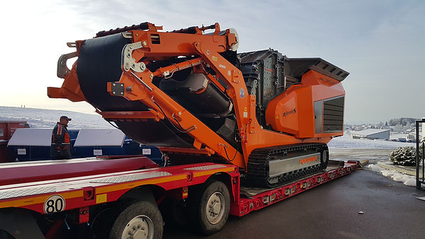 Rockster_Impact-Crusher_Prallbrecher_R1000S_transport_2.jpg