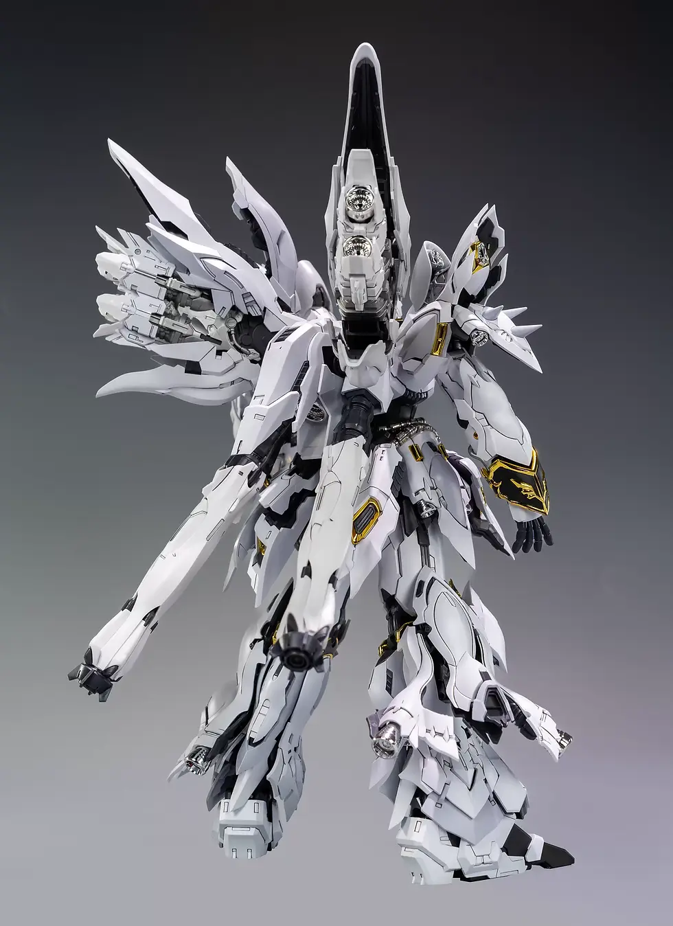縮圖：[特別訂購] 彗星科技 1/100 白狼三倍速 組裝模型