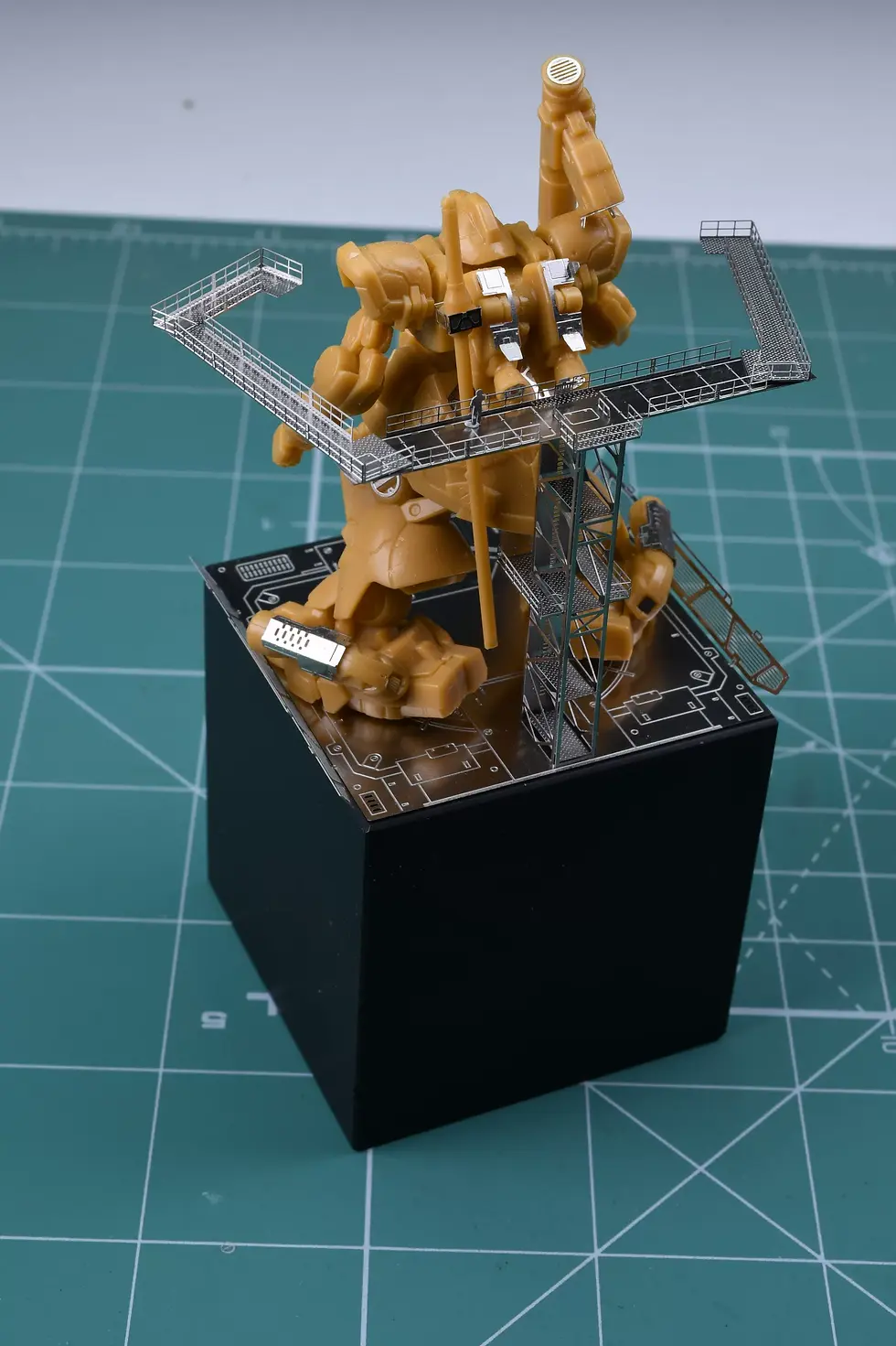 縮圖：[特別訂購] Madworks MT39 可動式小型地台蝕刻片