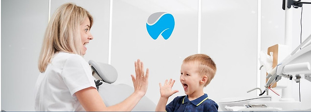 أطباء أسنان الأطفال في عيادات إبليت لطب الأسنان