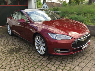 Tesla Model S – настоящий электрокар будущего