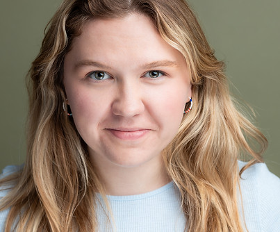 Abi Charbonneau - Headshot_edited.jpg