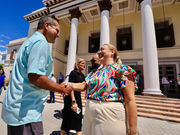 Alcaldesa de Ponce y el Gobernador realizan recorrido para supervisar avances de la reconstrucción del Teatro La Perla