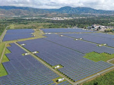 AEE y AES Puerto Rico firman acuerdos de compra de energía renovable solar