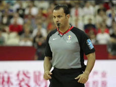 Ponceño Jorge Vázquez culmina brillante carrera como árbitro internacional FIBA tras 30 años de trayectoria