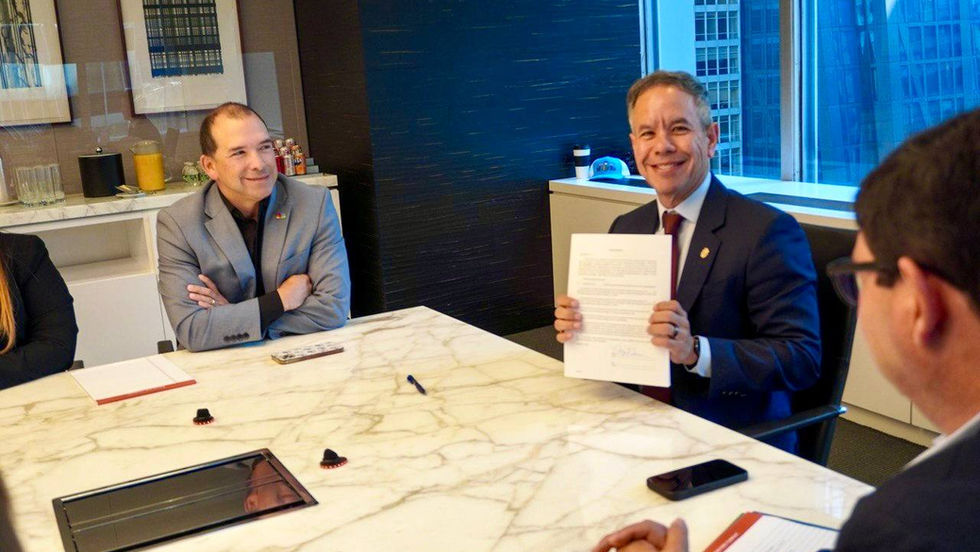 SAN JUAN CIERRA HISTÓRICA EMISIÓN DE BONOS Y ENTRADA DIRECTA AL MERCADO DE INVERSIONES