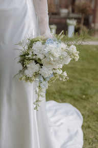 Eleganter Brautstrauß Hellblau