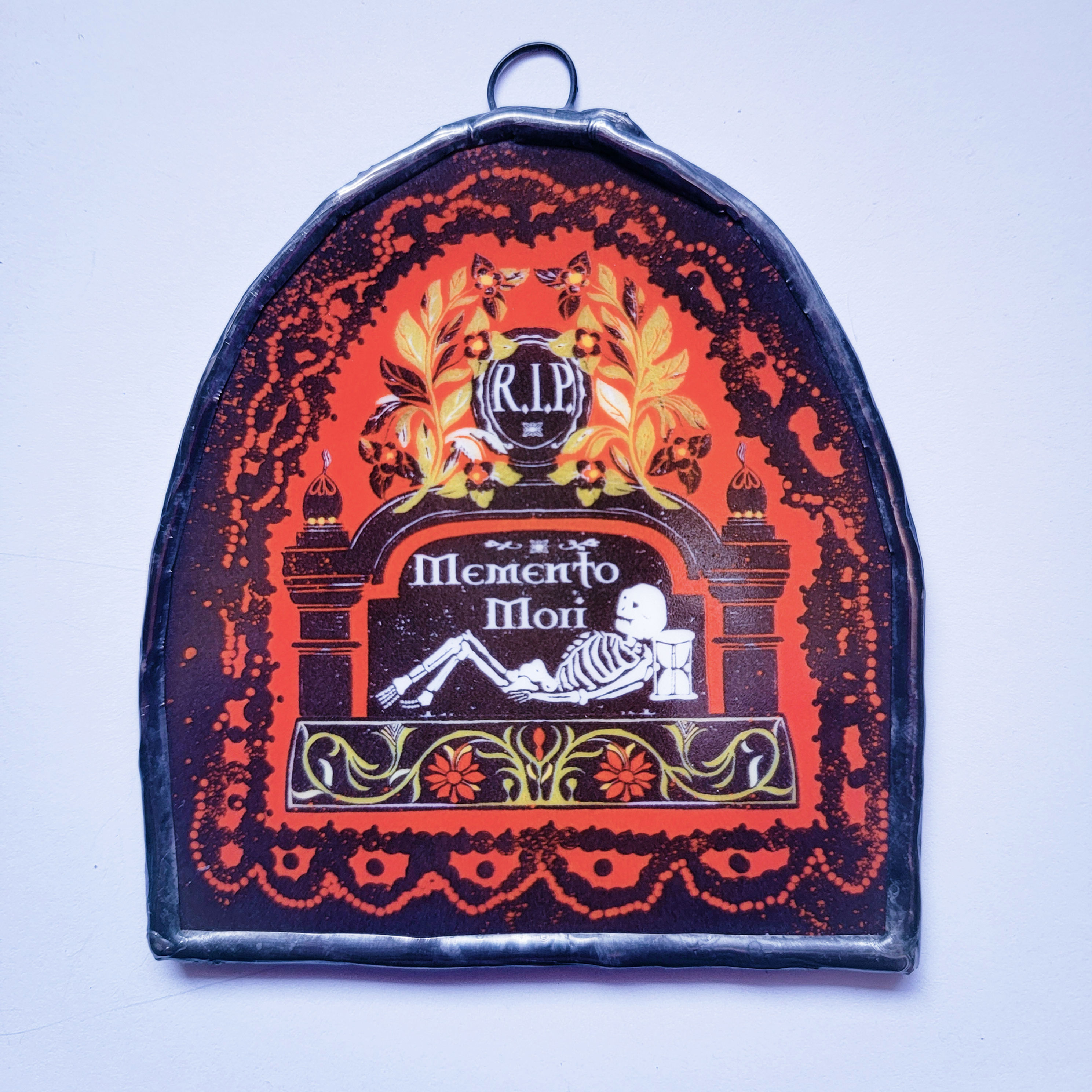 MEMENTO MORI | GRAVESTONE