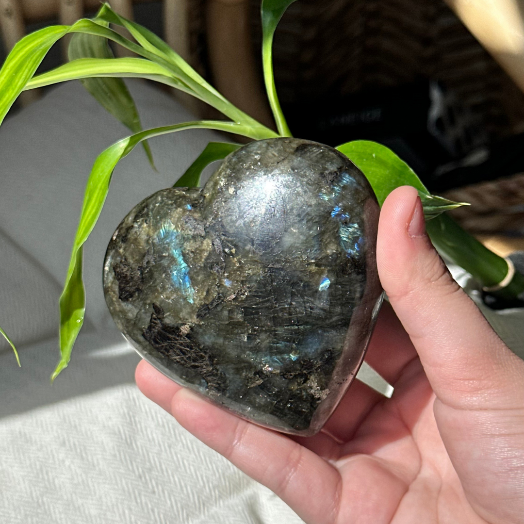 LABRADORITE HEART (Chunky)