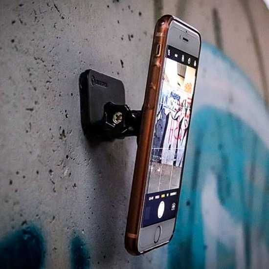 Thumbnail: Smartphone Sticky Dreampick Holder