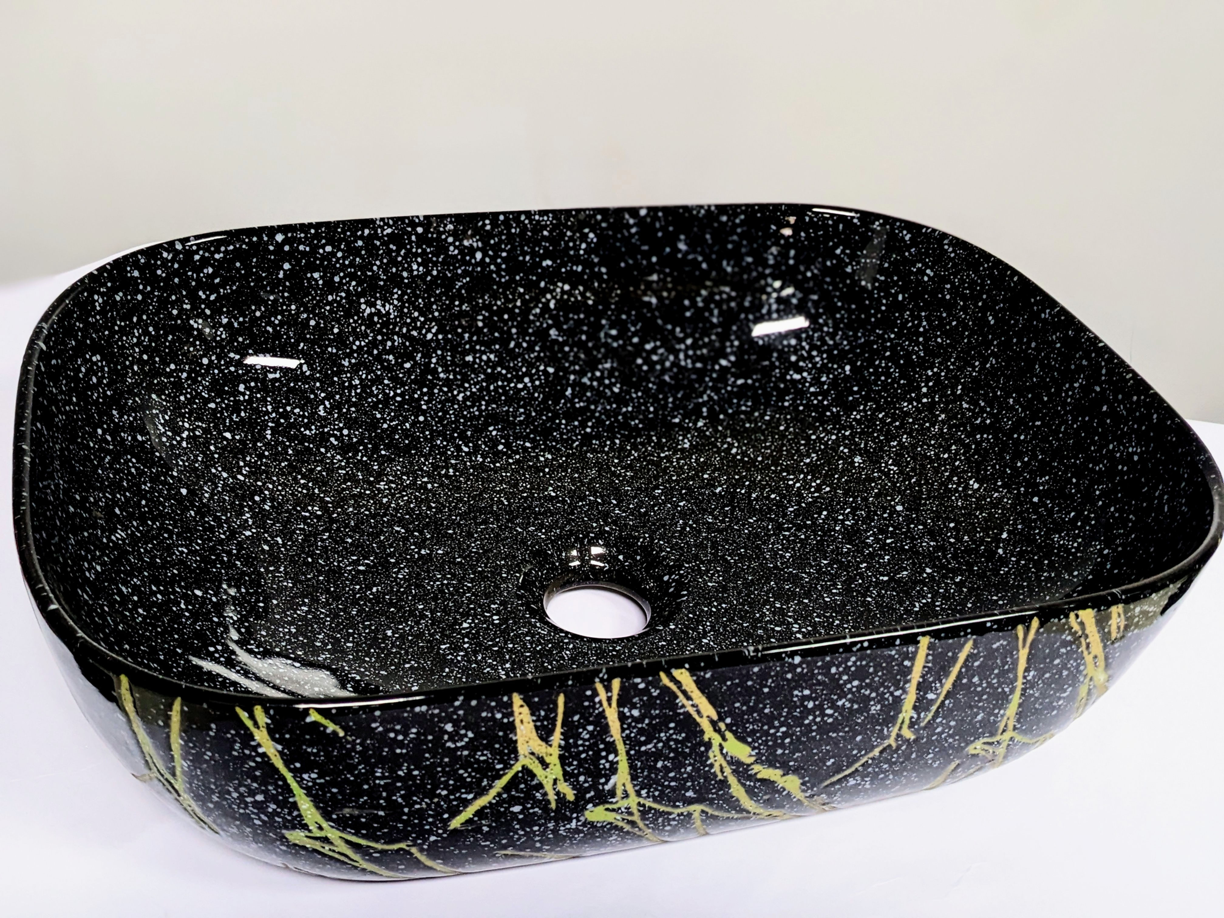 LE322BT - Ceramic Hand Basin