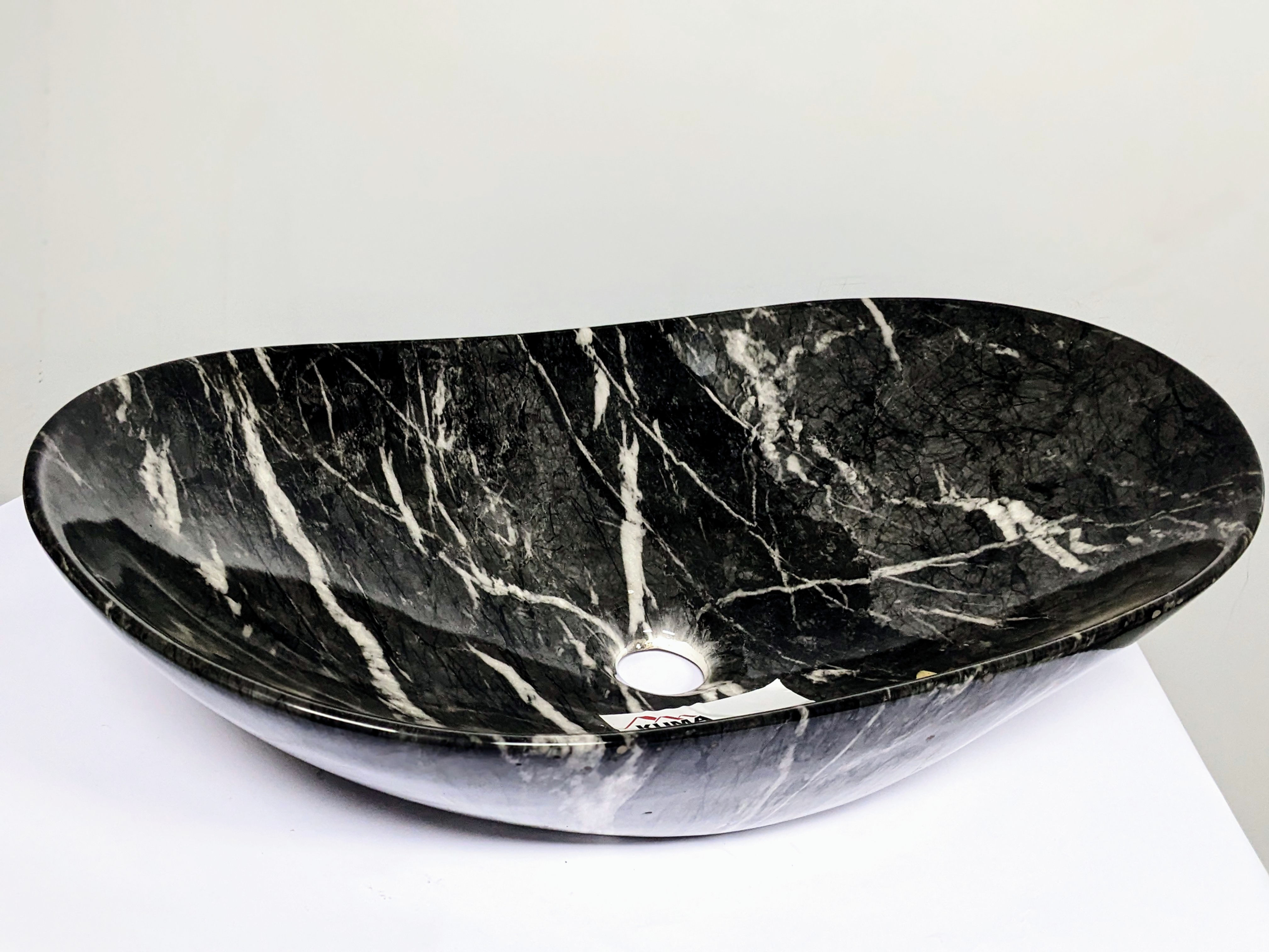 LE314BN - Ceramic Hand Basin