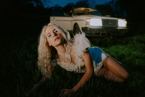 Breaking the Emotional Bounds of Pop Music With Felicity
