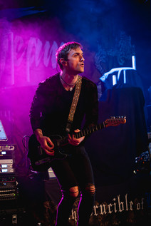 Makari | by Nik Baez for Zany Waves