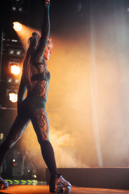 Lindsey Stirling | by Michelle Zigler for Zany Waves