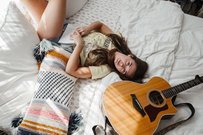 Olivia Barnes | by Sarah Silbert for Zany Waves
